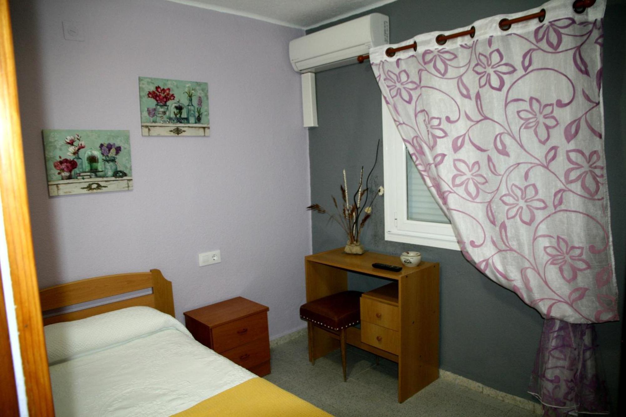 Hostal Asturias Hotel Jarilla Ruang foto